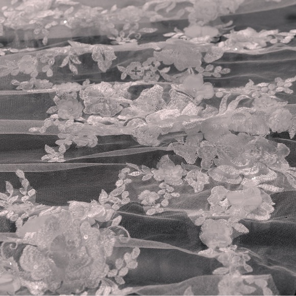 Markel Veil by Rivini - Picture 3 of 4